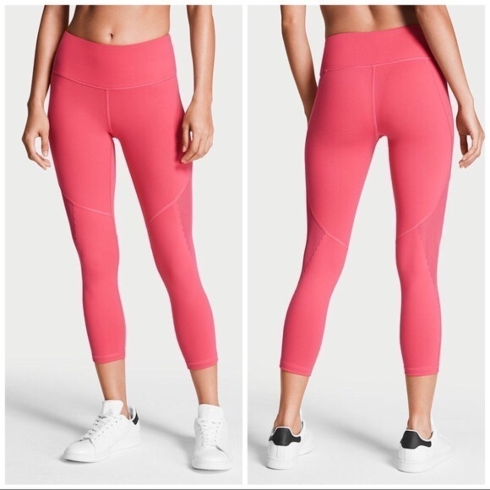 Victoria Sport NWT Knockout Leggings Coral Sz S